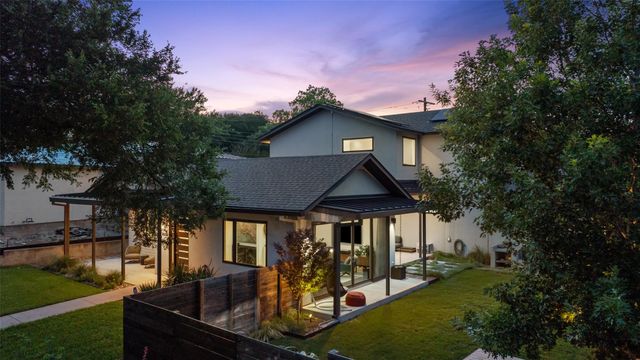 2500 Cedarview DR, Austin, TX 78704