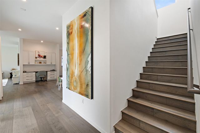 2500 Cedarview DR, Austin, TX 78704