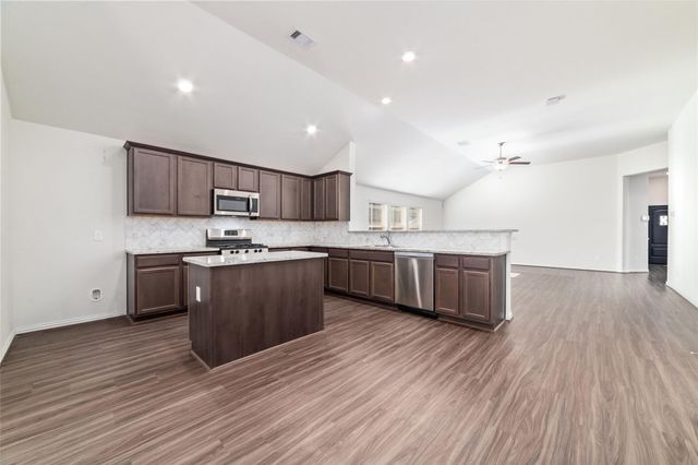 4627 Sequoia Echo Dr, Spring, TX 77386