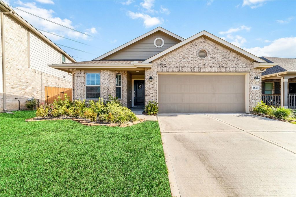 4627 Sequoia Echo Dr, Spring, TX 77386