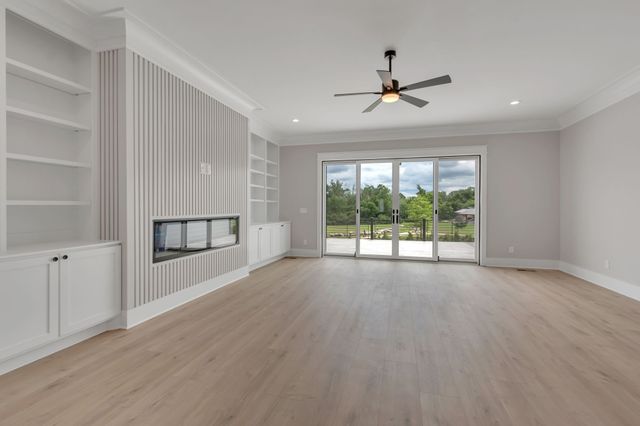 1413 Doc Johns Blvd, Murfreesboro, TN 37128