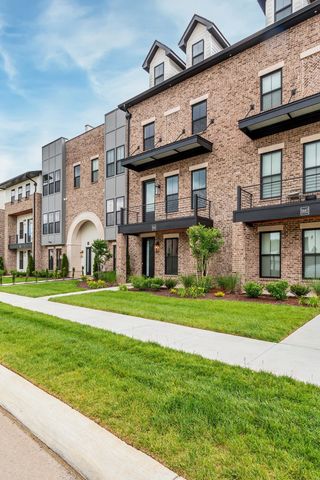 1413 Doc Johns Blvd, Murfreesboro, TN 37128