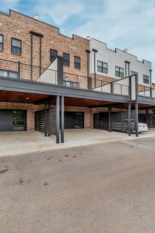 1413 Doc Johns Blvd, Murfreesboro, TN 37128