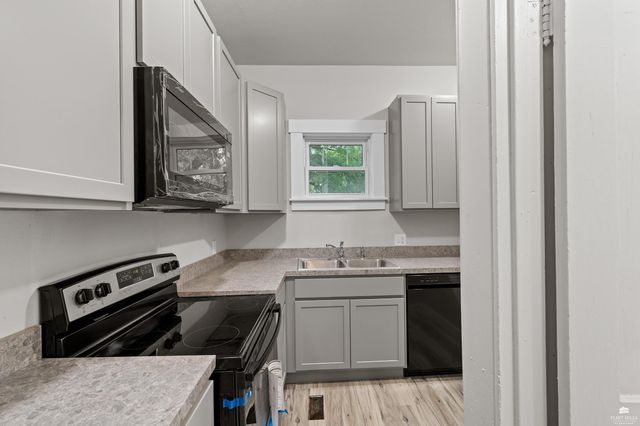 918 Bertrand Street, Manhattan, KS 66502