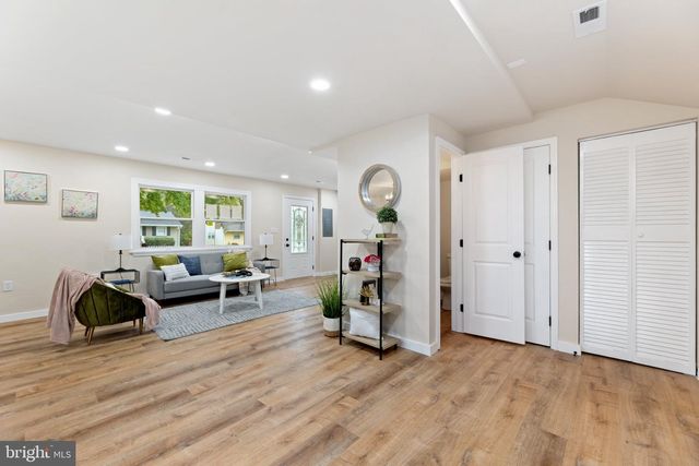 3215 EDGEWOOD RD, Kensington, MD 20895