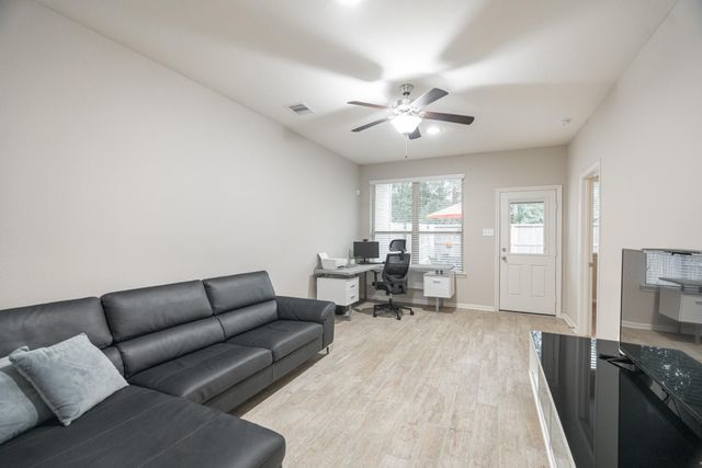 25366 Fallen Acorn Court, Porter, TX 77365
