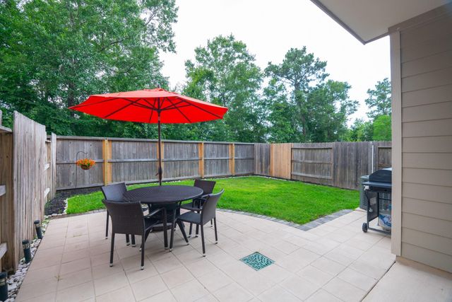 25366 Fallen Acorn Court, Porter, TX 77365