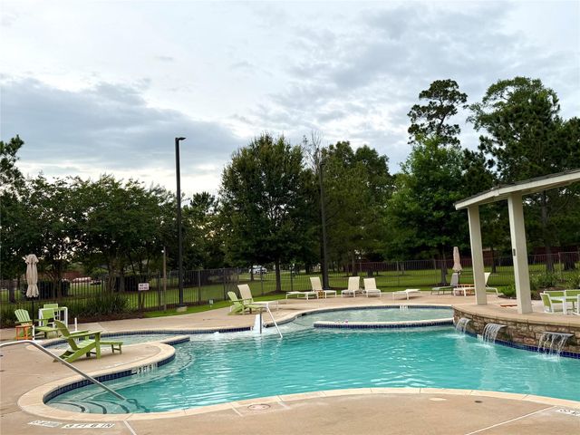 25366 Fallen Acorn Court, Porter, TX 77365