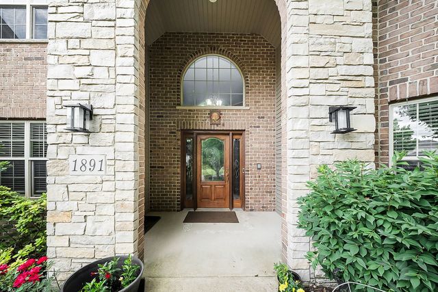 1891 Raes Creek Drive, Bolingbrook, IL 60490