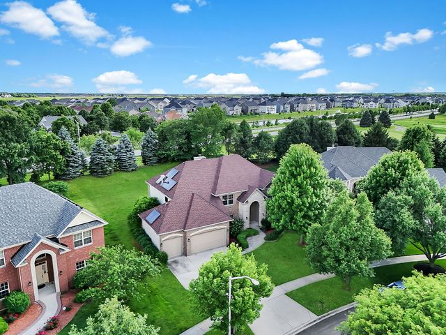 1891 Raes Creek Drive, Bolingbrook, IL 60490