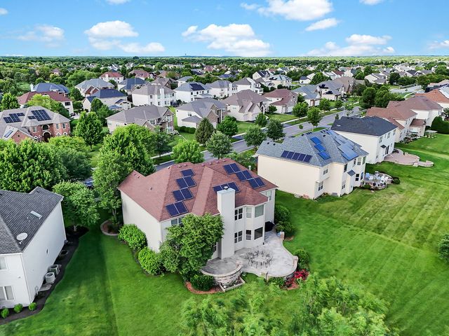 1891 Raes Creek Drive, Bolingbrook, IL 60490