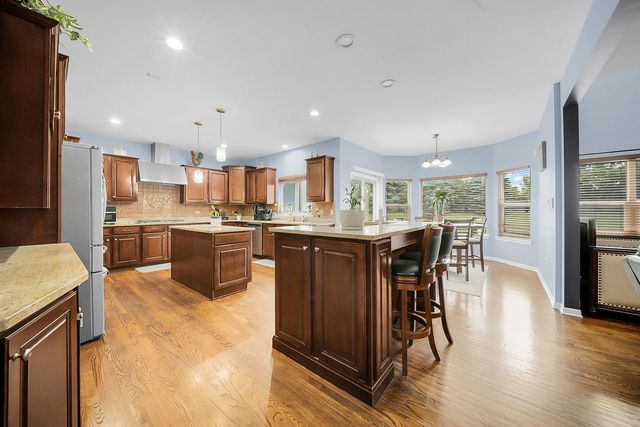 1891 Raes Creek Drive, Bolingbrook, IL 60490