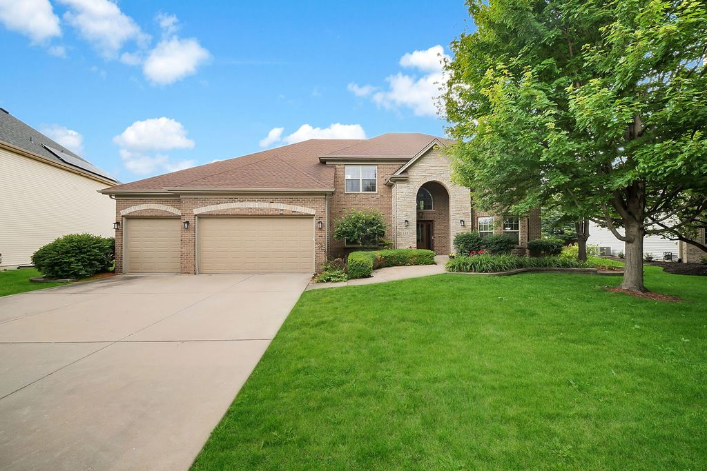 1891 Raes Creek Drive, Bolingbrook, IL 60490