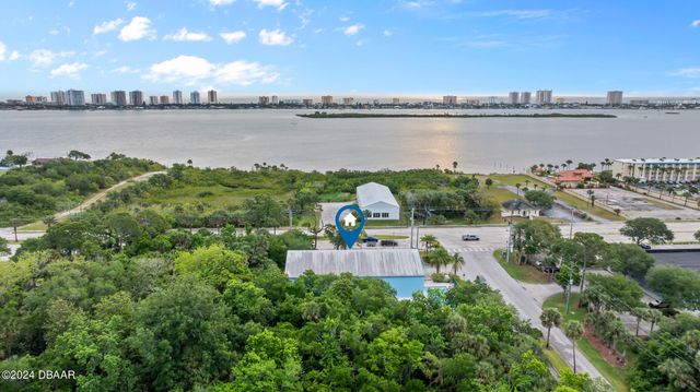 3090 S Ridgewood Avenue, South Daytona, FL 32119