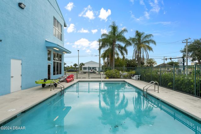 3090 S Ridgewood Avenue, South Daytona, FL 32119