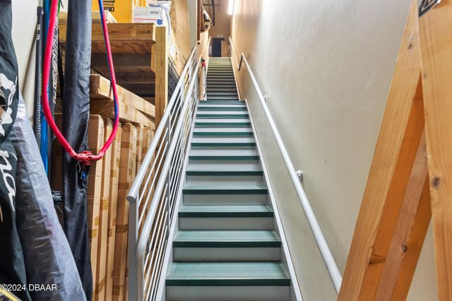 3090 S Ridgewood Avenue, South Daytona, FL 32119