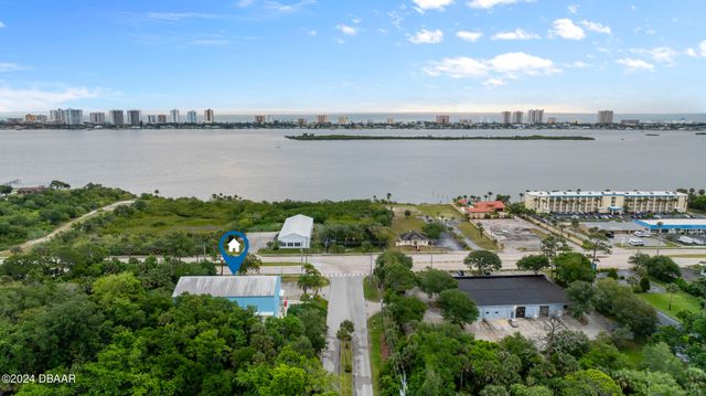 3090 S Ridgewood Avenue, South Daytona, FL 32119