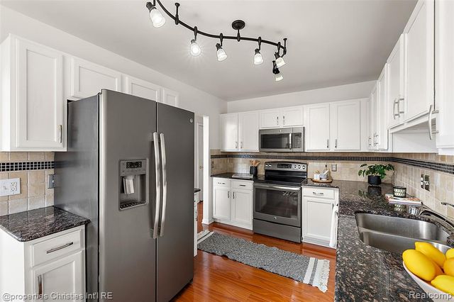 1227 16th Street, Detroit, MI 48216