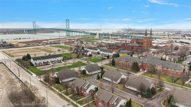 1227 16th Street, Detroit, MI 48216