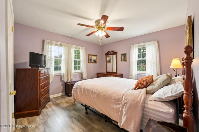 3323 Wellingmoor Ave, Louisville, KY 40218