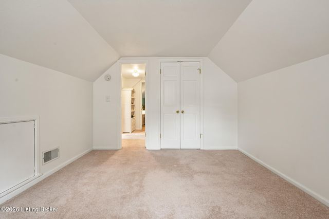 3323 Wellingmoor Ave, Louisville, KY 40218