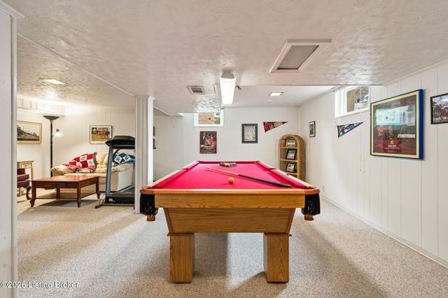 3323 Wellingmoor Ave, Louisville, KY 40218