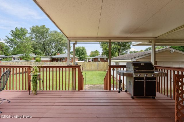 3323 Wellingmoor Ave, Louisville, KY 40218