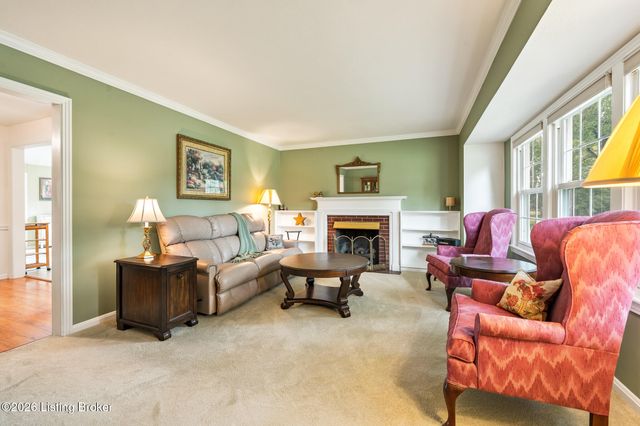 3323 Wellingmoor Ave, Louisville, KY 40218