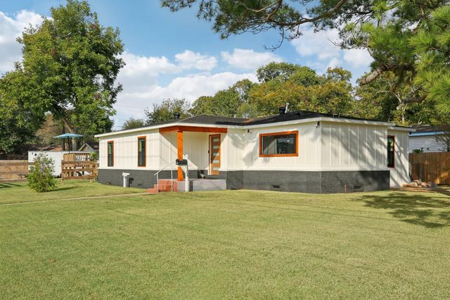 1506 Colorado Avenue, La Marque, TX 77568