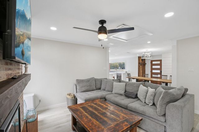 1506 Colorado Avenue, La Marque, TX 77568