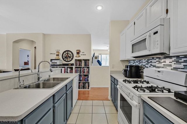 963 High Plains Drive, Henderson, NV 89002