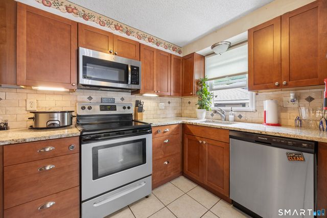 93 Clintonville Road 4, North Branford, CT 06472
