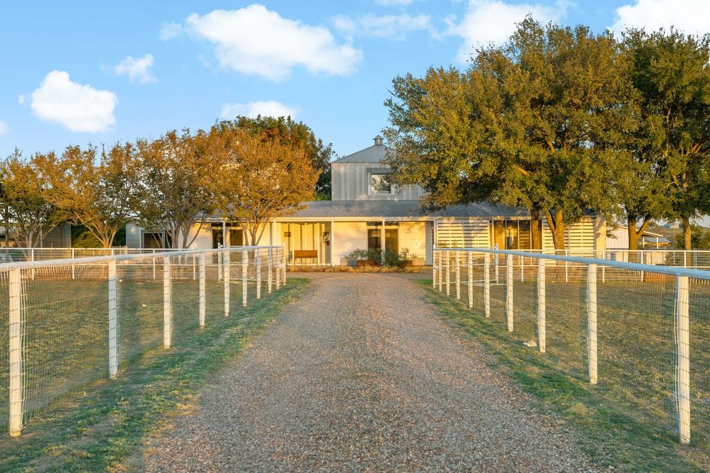 2436 Big Sky Trail, Ponder, TX 76259 — photo 2