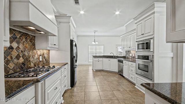 228 Stoney Ridge Road, Clinton, MS 39056