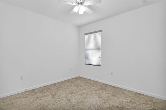 1591 Lexington Square SW, Vero Beach, FL 32962