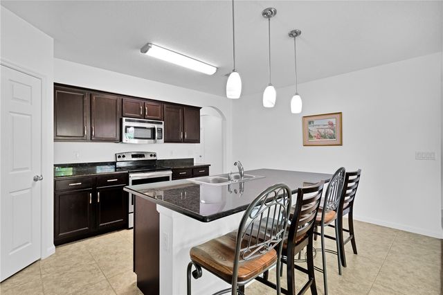 1591 Lexington Square SW, Vero Beach, FL 32962