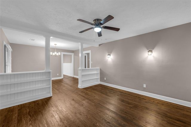 4102 Ursuline Street, Galveston, TX 77550