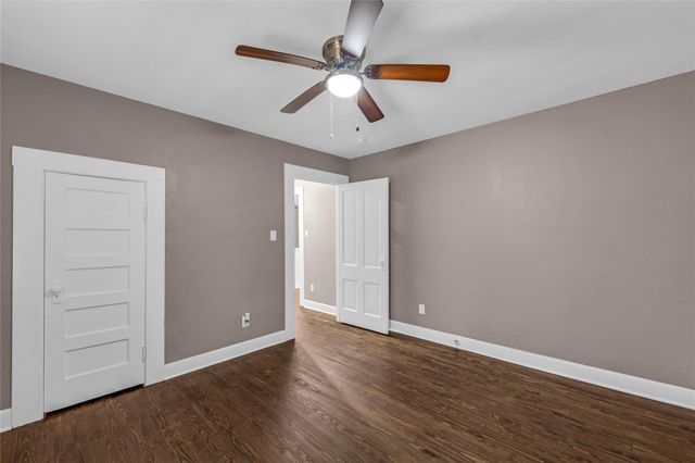 4102 Ursuline Street, Galveston, TX 77550