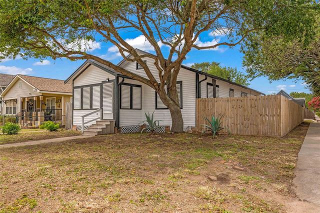 4102 Ursuline Street, Galveston, TX 77550