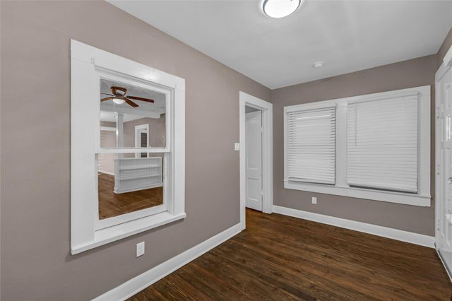 4102 Ursuline Street, Galveston, TX 77550