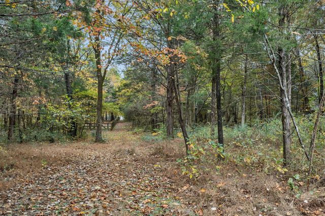 4136 Shores Rd, Murfreesboro, TN 37128