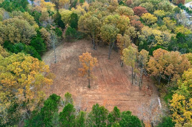 4136 Shores Rd, Murfreesboro, TN 37128