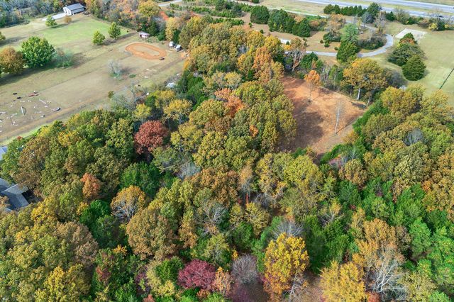 4136 Shores Rd, Murfreesboro, TN 37128