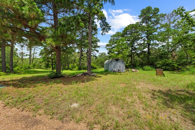 438 Kellar RD, Smithville, TX 78957