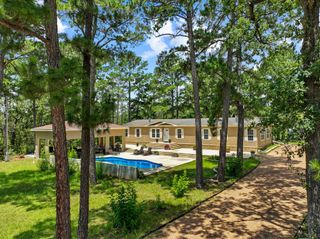 438 Kellar RD, Smithville, TX 78957