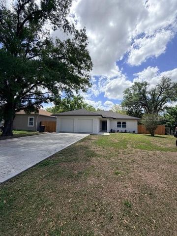 119 E 143RD AVENUE, Tampa, FL 33613