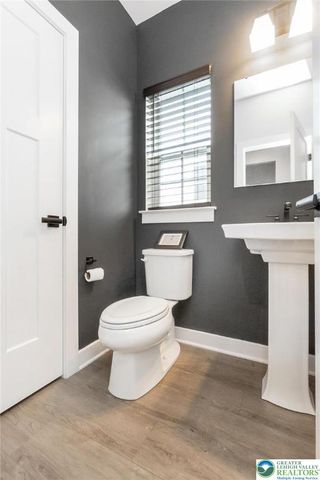 820 Hendon Lane, North Catasauqua Bor, PA 18032