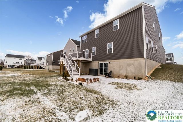 820 Hendon Lane, North Catasauqua Bor, PA 18032