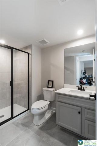 820 Hendon Lane, North Catasauqua Bor, PA 18032