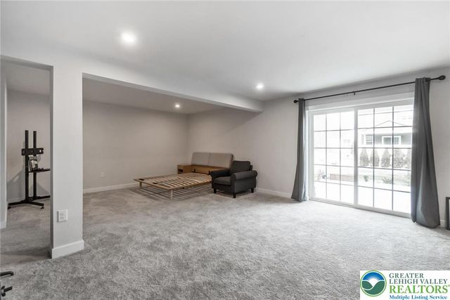 820 Hendon Lane, North Catasauqua Bor, PA 18032